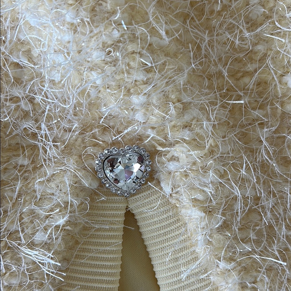 Elegant Yellow Textured Skirt - Picture 4 of 4